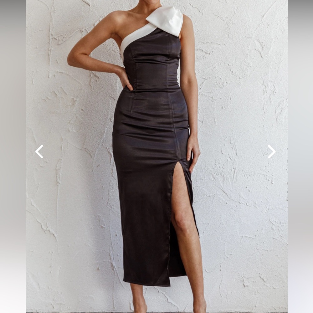 Selfie Leslie Sweetest Thing One-Shoulder Bow Maxi Dress Black New With Tags XL